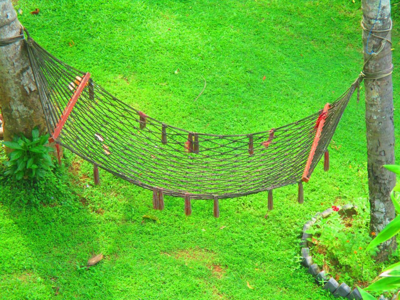 On The Rock Hotel Banduramulla Eksteriør bilde